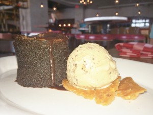 Buddy V's Cake Shop Las Vegas Desserts Review (4)