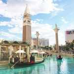 Mario Batali Review Burger Outside Restaurant Las Vegas 