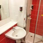 bathroom review-ibis-styles-blackpool