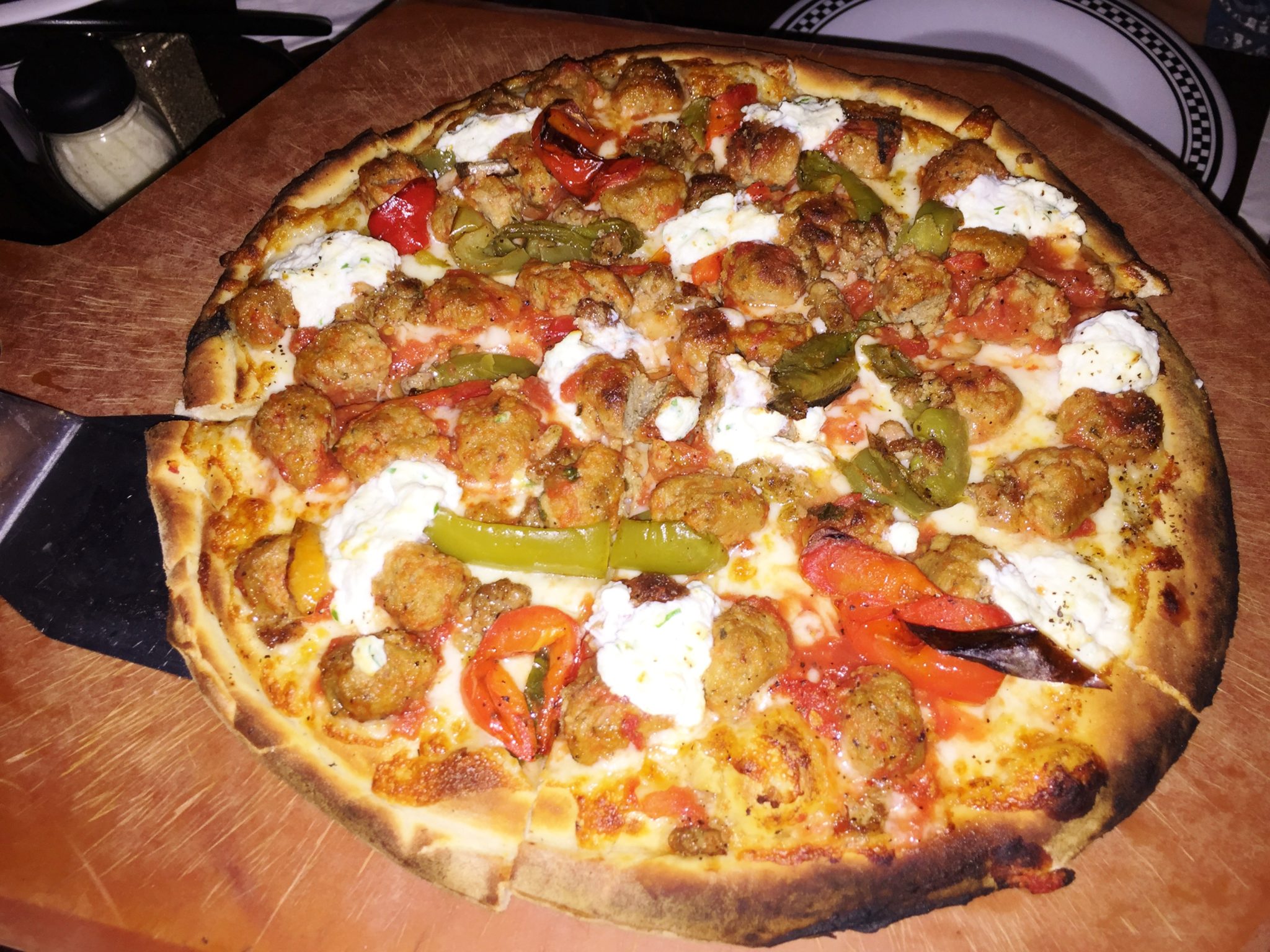 Enjoy Celebrity Radio’s Anthony’s Coal Fired Pizza Review 2015…. Anthony’s Coal Fired Pizza is a rare ‘chain’ that has huge personality, incredible flair and great energy. […]