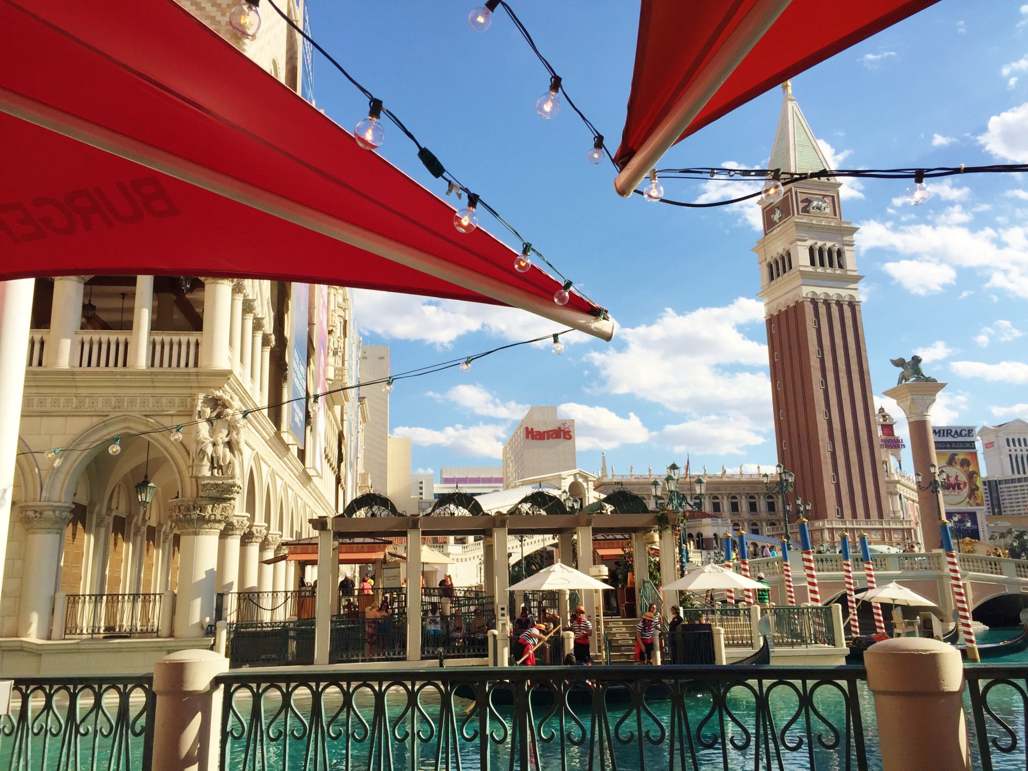 Enjoy Celebrity Radio’s Best Burger Las Vegas 2016 B&B Mario Batali Venetian…. Set in the worlds biggest hotel, The Venetian Hotel & Casino – Burger […]